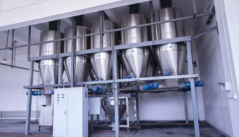 配料系统的配方存储容量是多少，是否支持快速切换不同生产配方？